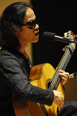 送料無料　即決　新品　中山千夏・長谷川きよし　ジョイント・ライブ・コンサート　7月13日に生まれて。初ＣＤ 長谷川きよしコンサート ～心震える時～ | いちょうホール 八王子市